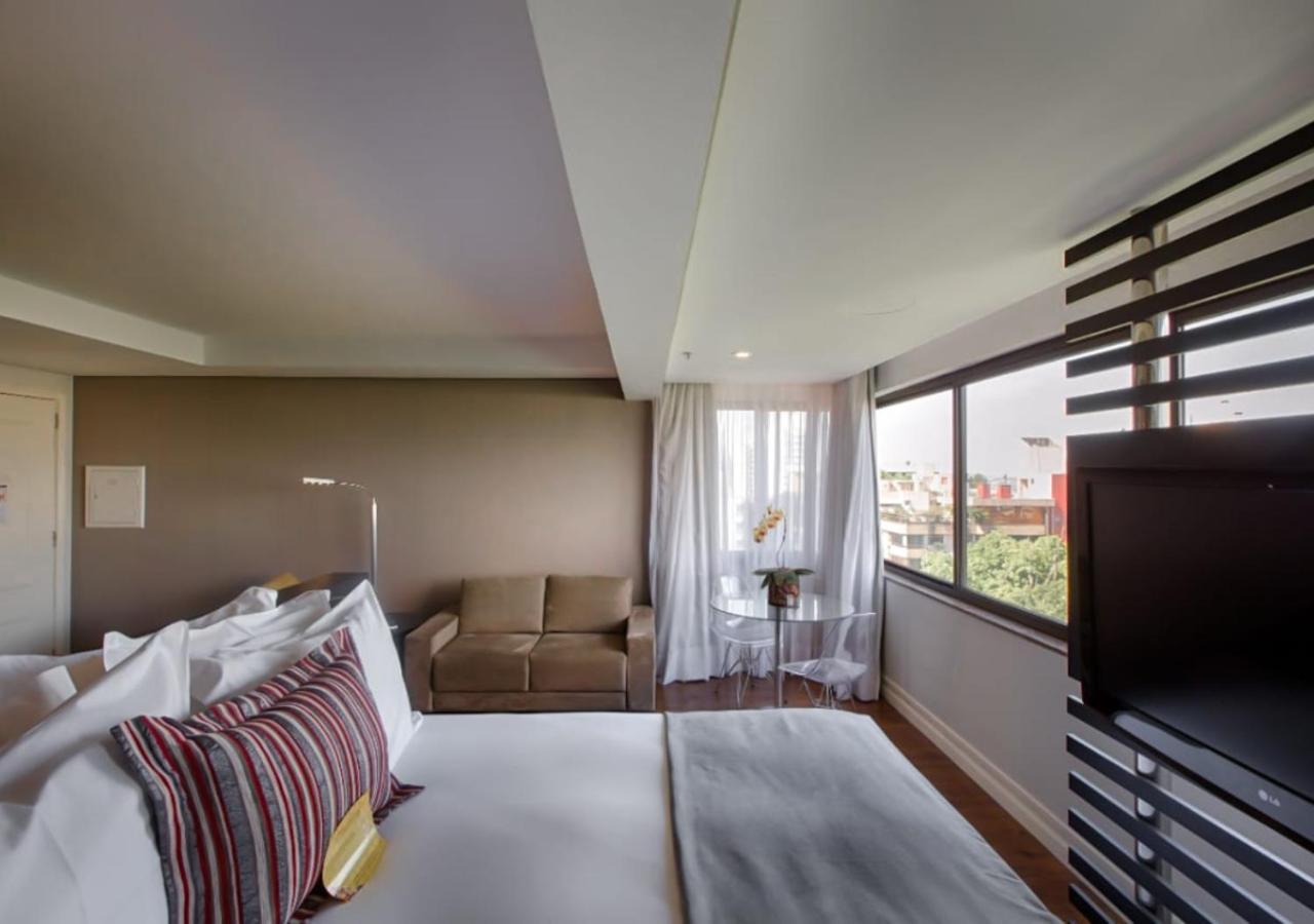 Art Hotel Transamerica Collection Porto Alegre Bagian luar foto A room at the hotel
