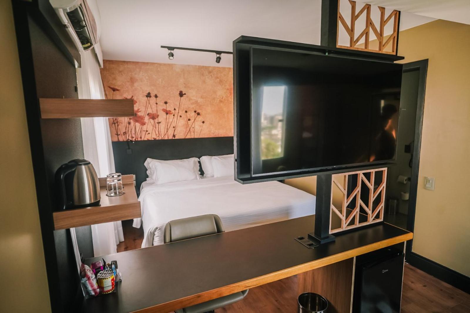 Art Hotel Transamerica Collection Porto Alegre Bagian luar foto A room at the hotel