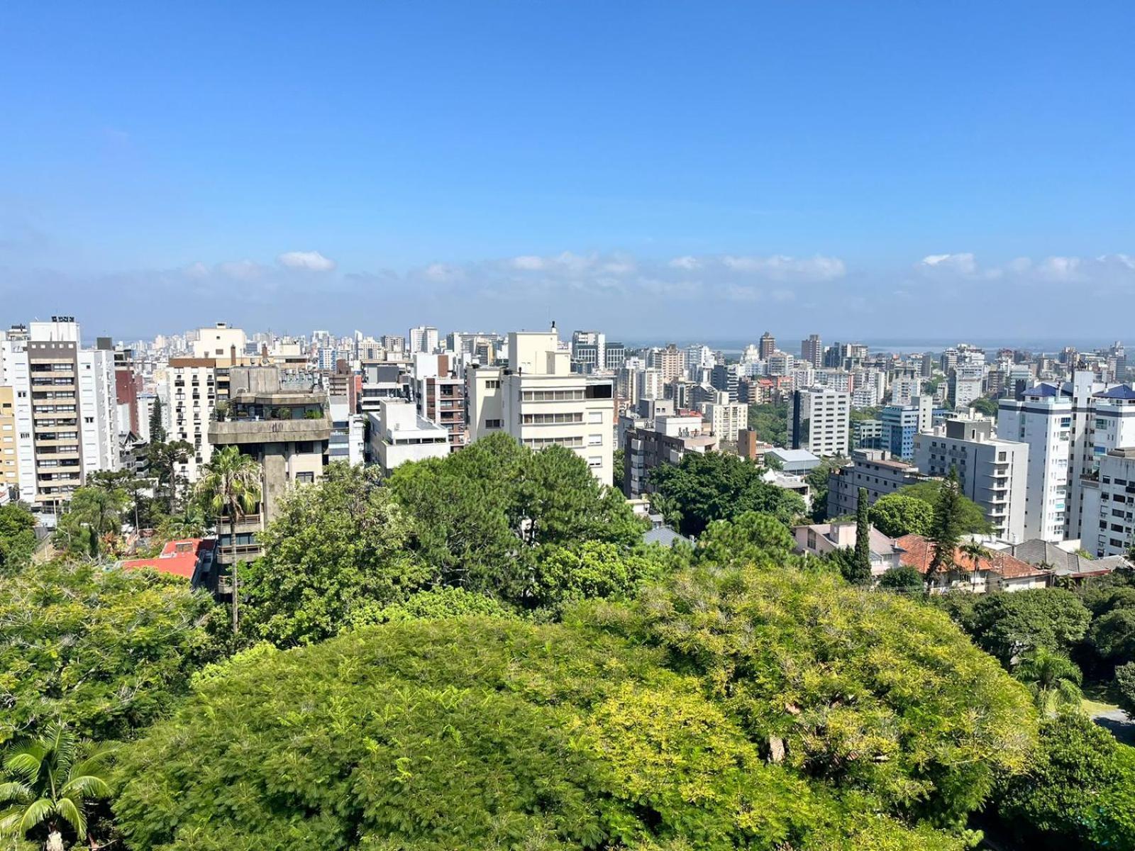 Art Hotel Transamerica Collection Porto Alegre Bagian luar foto View of the city from the top of the Torre de TV Gaúcha.